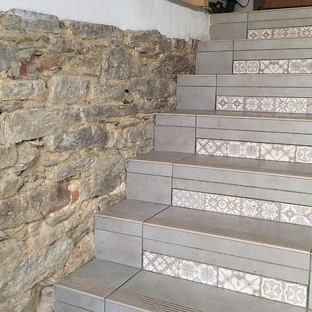 Freundliches Appartement - Bitte Angaben Zum Gastgeber Lesen Wehrheim Luaran gambar